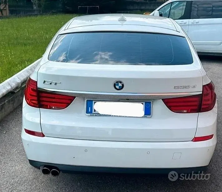 Usata BMW 530 245 CV (180 kW) 2011 Bianco Berlina