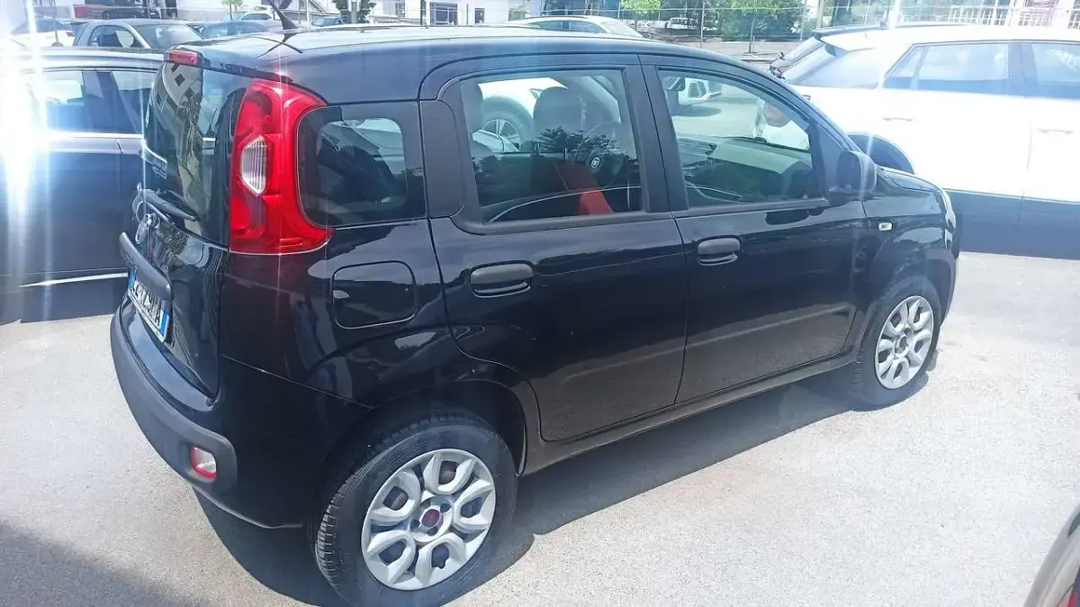 Usata Fiat Panda Easy 80 CV (58 kW) 2015 Nero Utilitaria
