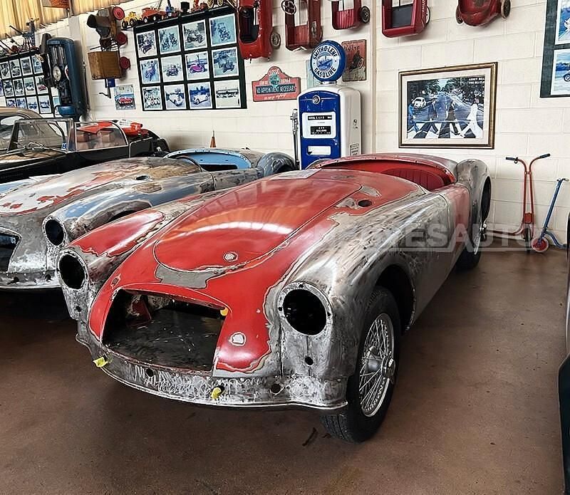 Usata MG MGA 67 CV (49 kW) 1957 Rosso Cabrio