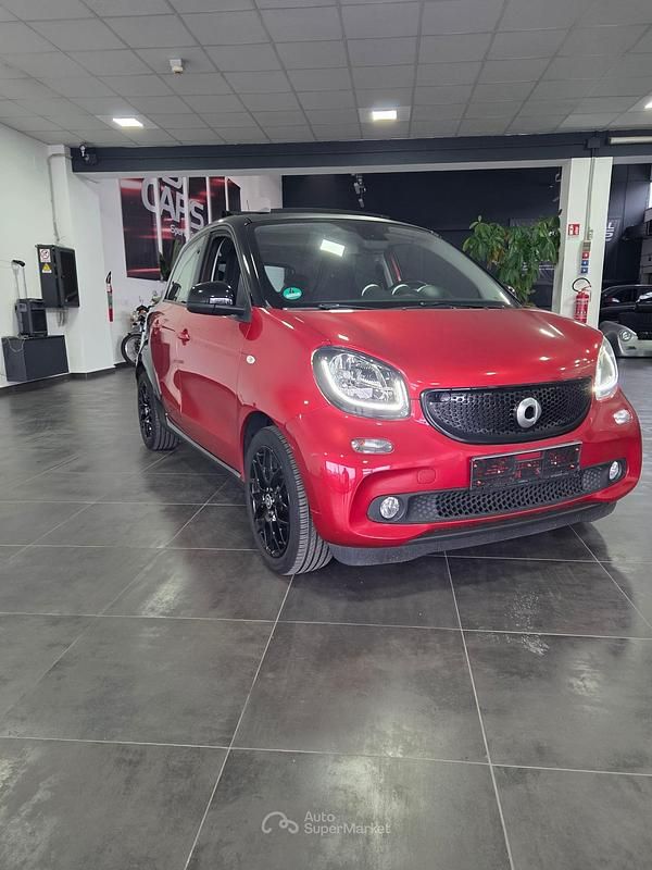 Usata Smart ForFour 91 CV (66 kW) 2016 Rosso Utilitaria