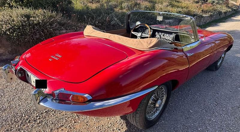 Usata Jaguar E-Type S 265 CV (194 kW) 1966 Rosso Cabrio