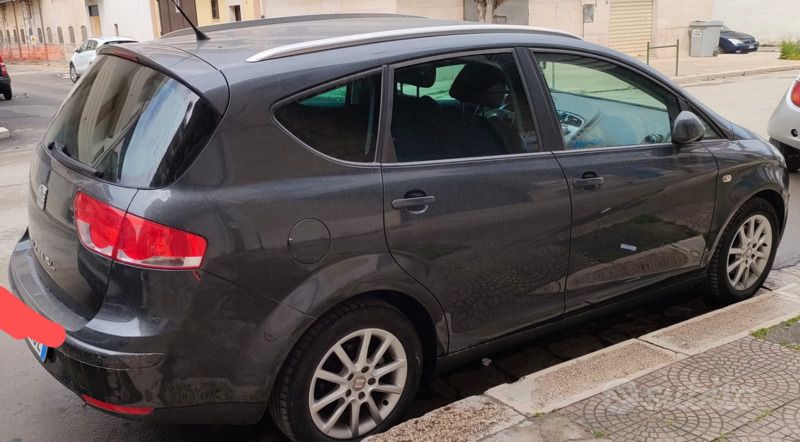 Usata Seat Altea XL 105 CV (77 kW) 2010 Nero Monovolume