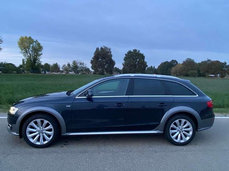 Usata Audi A4 Allroad Business 190 CV (139 kW) 2014 Blu/azzurro Station wagon