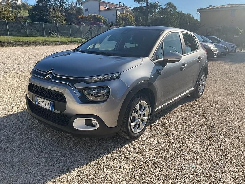 Usata Citroën C3 102 CV (75 kW) 2023 Grigio Berlina