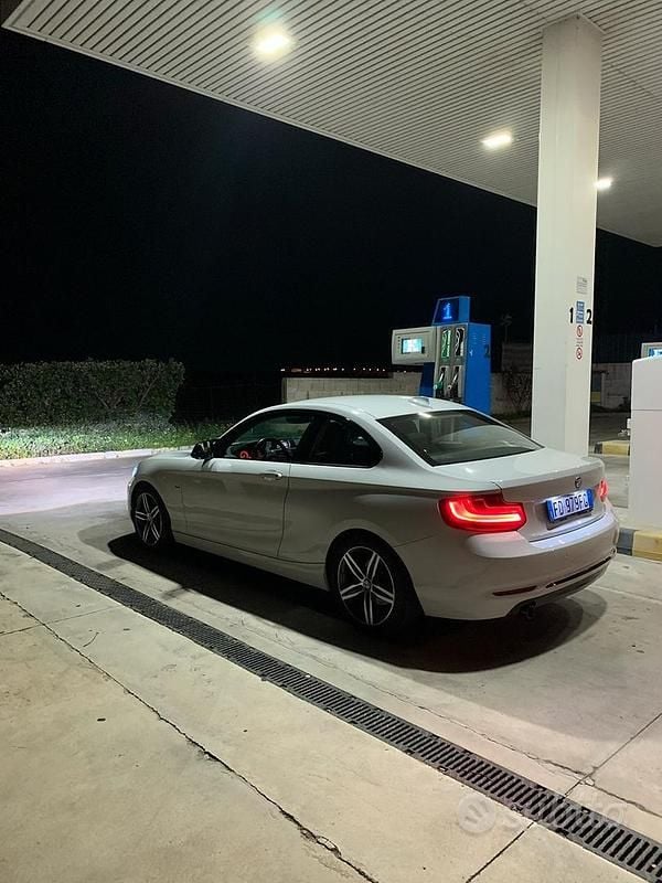 Usata BMW 218 Comfort Edition 150 CV (110 kW) 2015 Bianco Coupé
