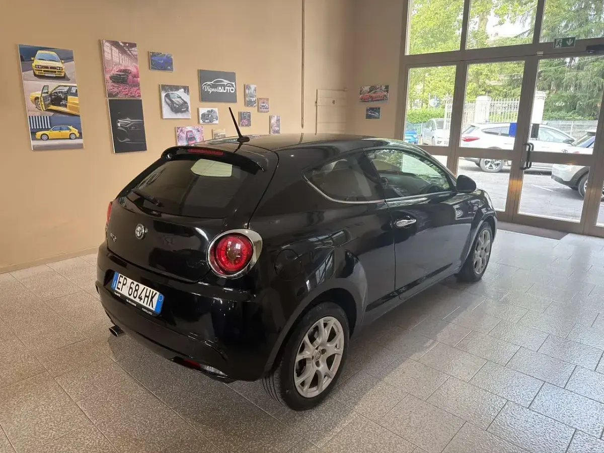 Usata Alfa Romeo MiTo Distinctive 95 CV (69 kW) 2013 Nero Utilitaria