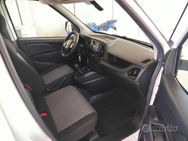 Occasion Fiat Doblò 120 ch (88 kW) 2019 Blanc Monospace