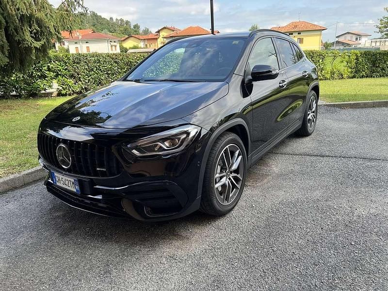 Usata Mercedes GLA35 AMG AMG 306 CV (225 kW) 2022 Nero SUV
