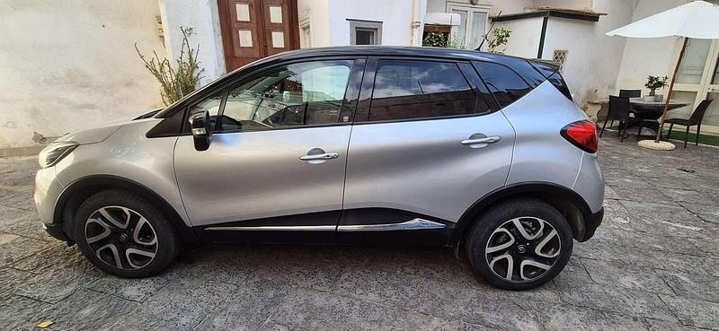 Usata 2017 Renault Captur SUV | 11.000 € (Buon prezzo) - Immagine 1/4