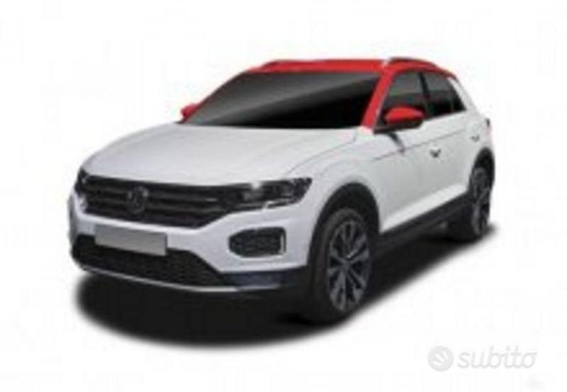 Nuova 2024 VW T-Roc R-line SUV | 34.300 € (Cara) - Immagine 1/4