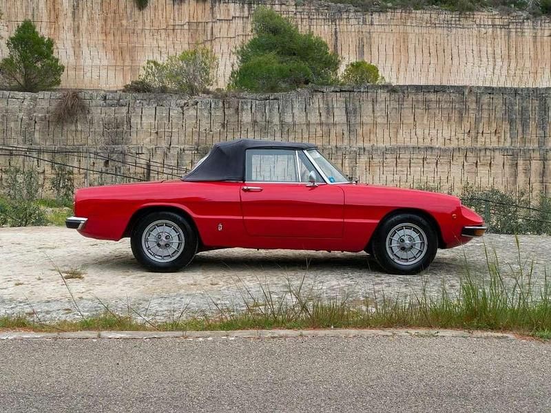 Usata Alfa Romeo Spider 88 CV (64 kW) 1968 Rosso Cabrio