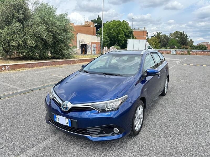 Blu Usata 2018 Toyota Auris Touring Sports Business Edition Station wagon | 17.900 € - Immagine 1/4