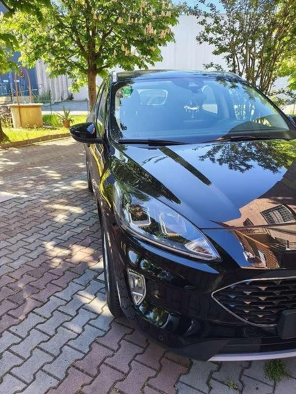 Usata Ford Kuga Cool & Connect 120 CV (88 kW) 2021 SUV