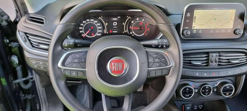 Usata Fiat Tipo Easy 120 CV (88 kW) 2017 Blu/azzurro Station wagon