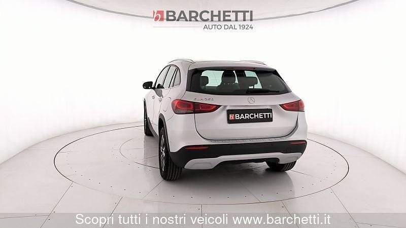 Usado Mercedes GLA250 224 CV (164 kW) 2020 Plateado SUV