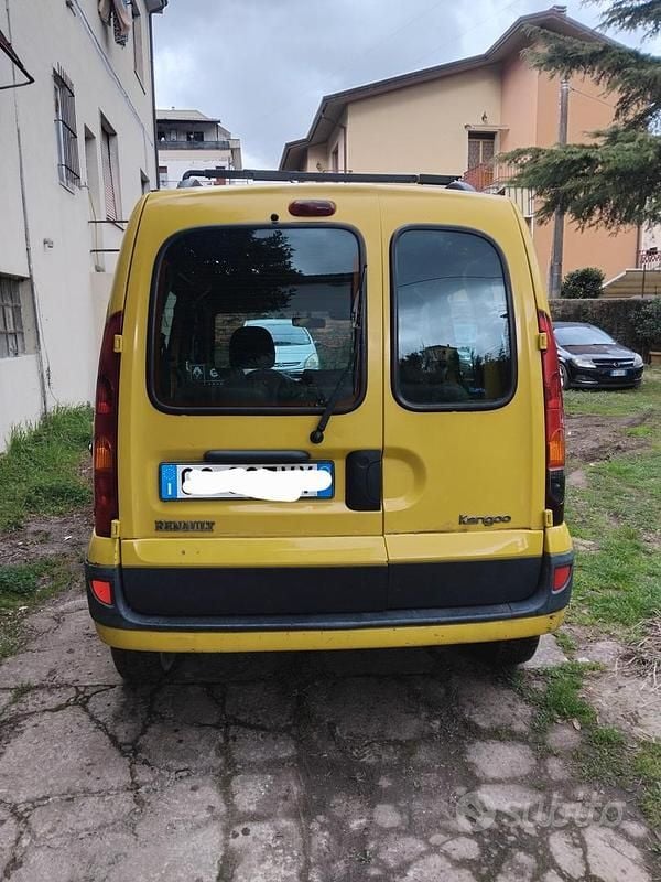 Usata Renault Kangoo 84 CV (61 kW) 2006 Giallo Monovolume