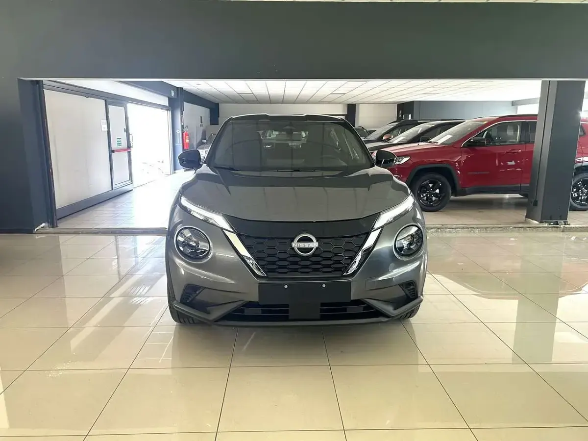 Nuova Nissan Juke Acenta 143 CV (105 kW) 2026 Dark metal grey SUV