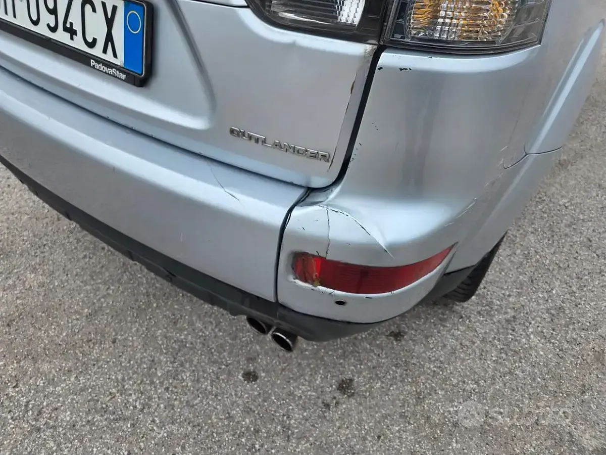 Usata Mitsubishi Outlander 140 CV (102 kW) 2008 Grigio SUV