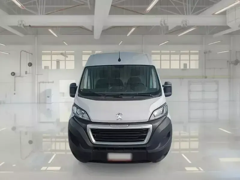 Usata Peugeot Boxer S 140 CV (102 kW) 2024 Furgone