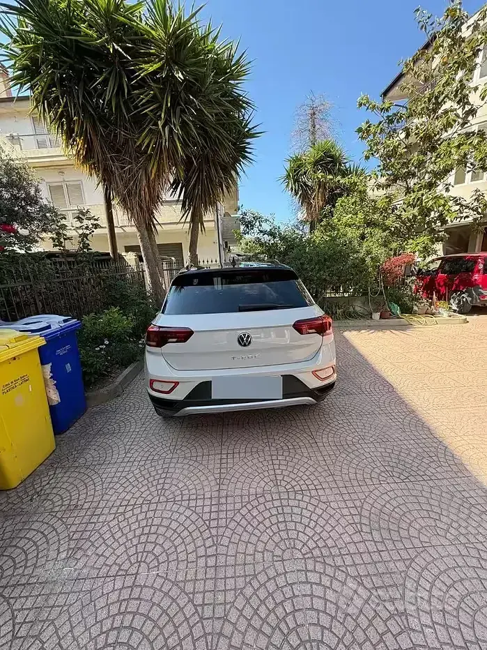 Usata VW T-Roc 116 CV (85 kW) 2023 Bianco SUV