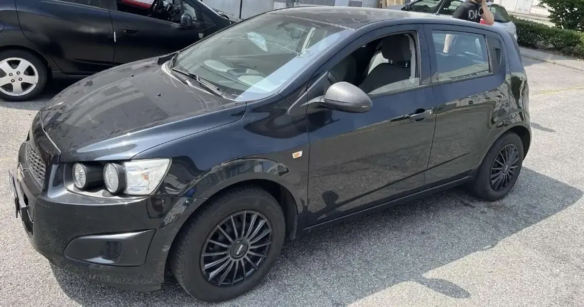 Usata Chevrolet Aveo LS 86 CV (63 kW) 2012 Berlina