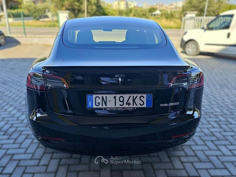 Begagnad Tesla Model 3 Performance 155 kW (211 HK) 2023 Svart Sedan