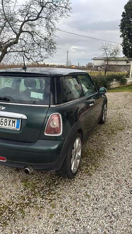 Begagnad Mini Cooper 75 HK (55 kW) 2009 Halvkombi