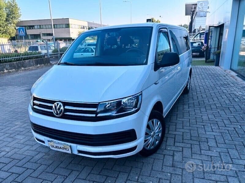 Bianco Usata 2015 VW Caravelle Comfortline Monovolume | 24.500 € (Buon prezzo) - Immagine 1/4