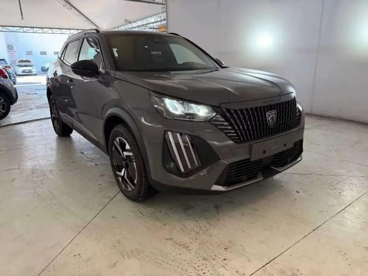 Nuova Peugeot 2008 Allure 101 CV (74 kW) 2026 Grigio selenium SUV