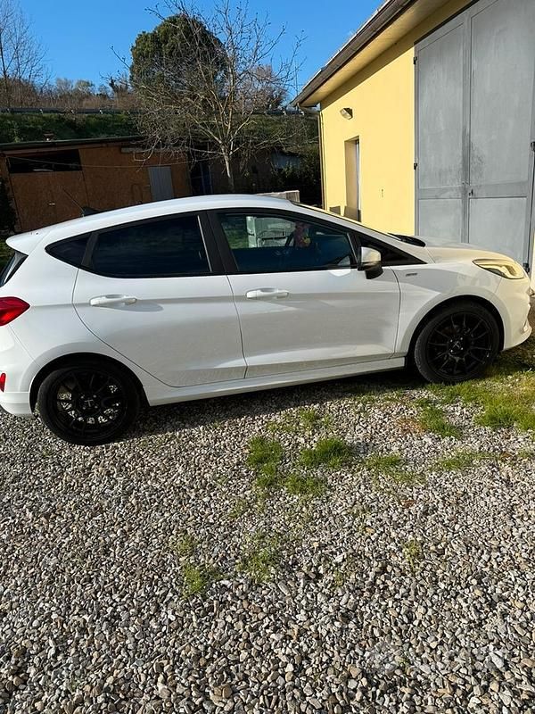 Usata Ford Fiesta 95 CV (69 kW) 2020 Bianco Utilitaria