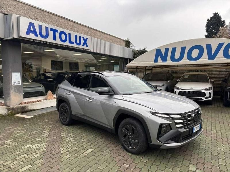 Nuova Hyundai Tucson 179 CV (131 kW) 2026 Shimmering silver met SUV