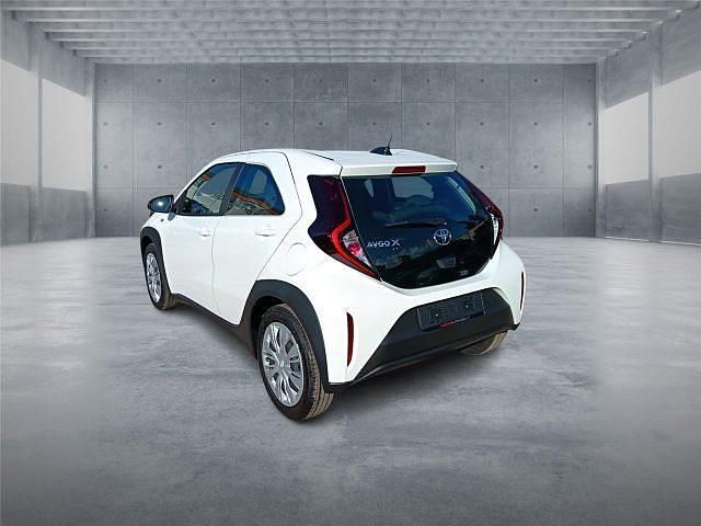 Nuova Toyota Aygo X Active 72 CV (52 kW) 2025 Bianco SUV