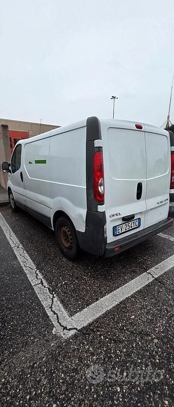 Usata Opel Vivaro 2014 Bianco Monovolume