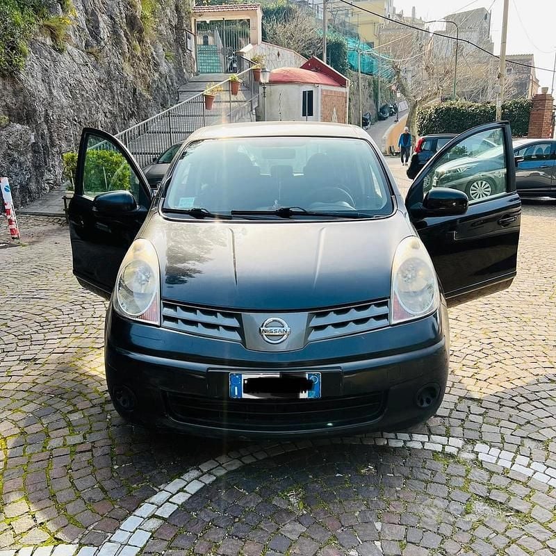 Usata Nissan Note 86 CV (63 kW) 2008 Nero Utilitaria