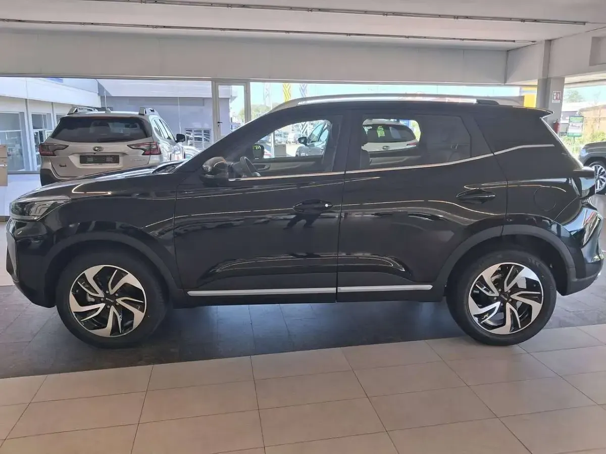 Nuova EMC SEI 147 CV (108 kW) 2026 Nero SUV