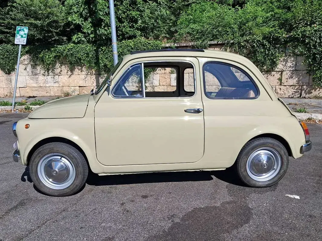 Usata Fiat 500 18 CV (13 kW) 1965 Beige Utilitaria