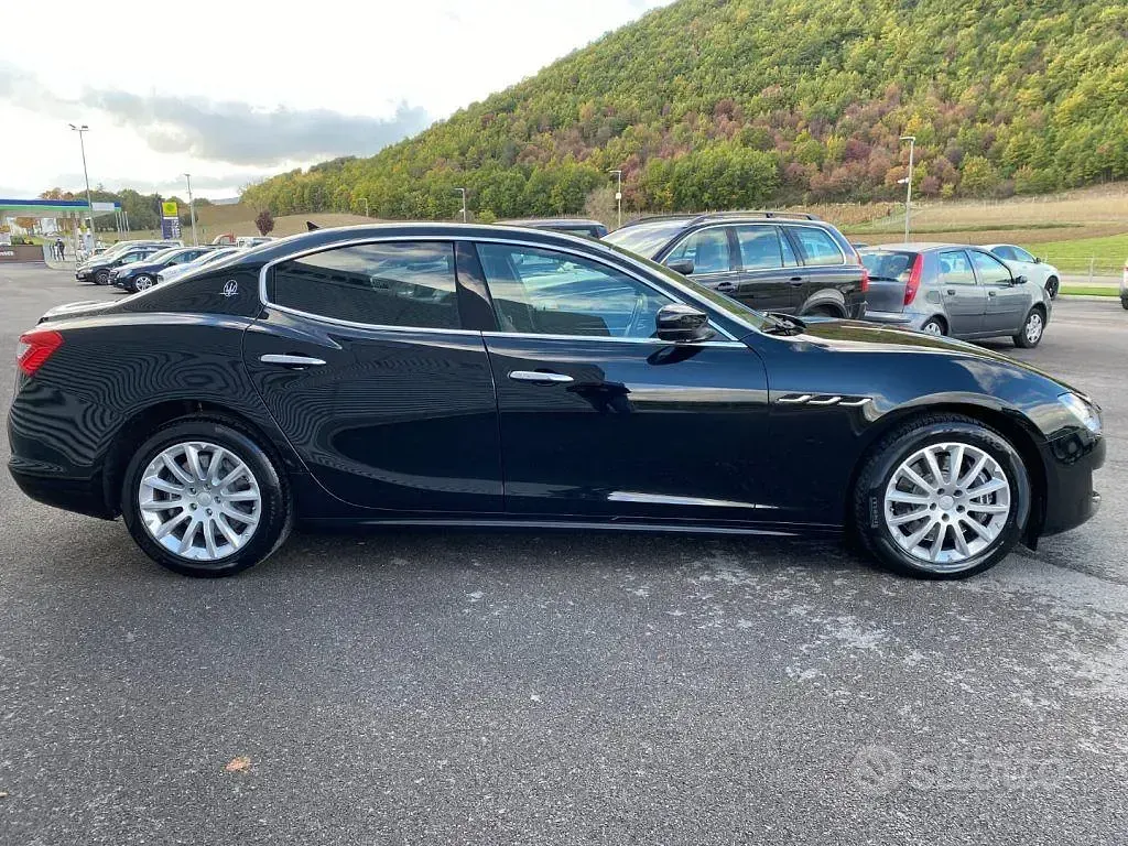 Usata Maserati Ghibli GranLusso 275 CV (202 kW) 2018 Nero Berlina