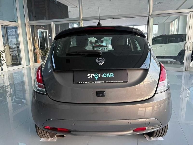 Usata Lancia Ypsilon S 69 CV (50 kW) 2024 Grigio Utilitaria