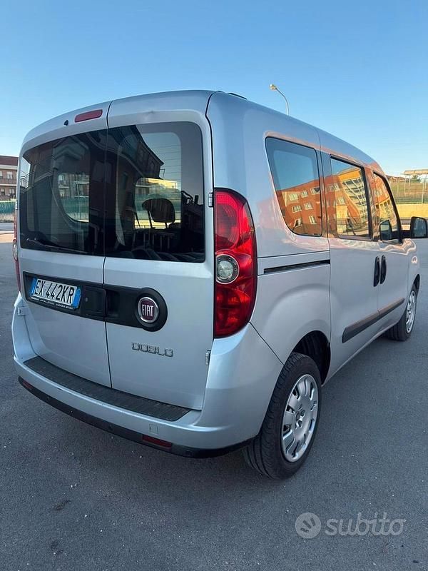 Usata Fiat Doblò Dynamic 104 CV (76 kW) 2014 Grigio Monovolume