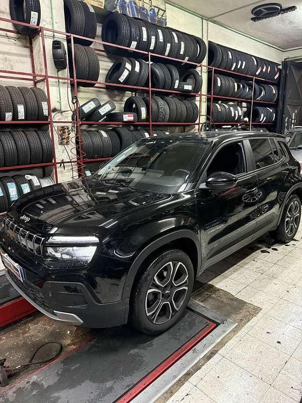 Usata Jeep Avenger Summit 101 CV (74 kW) 2023 Nero SUV