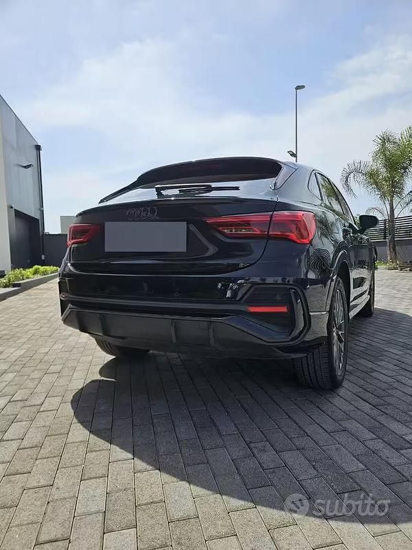 Usata Audi Q3 Sportback Black Edition 150 CV (110 kW) 2022 Nero SUV