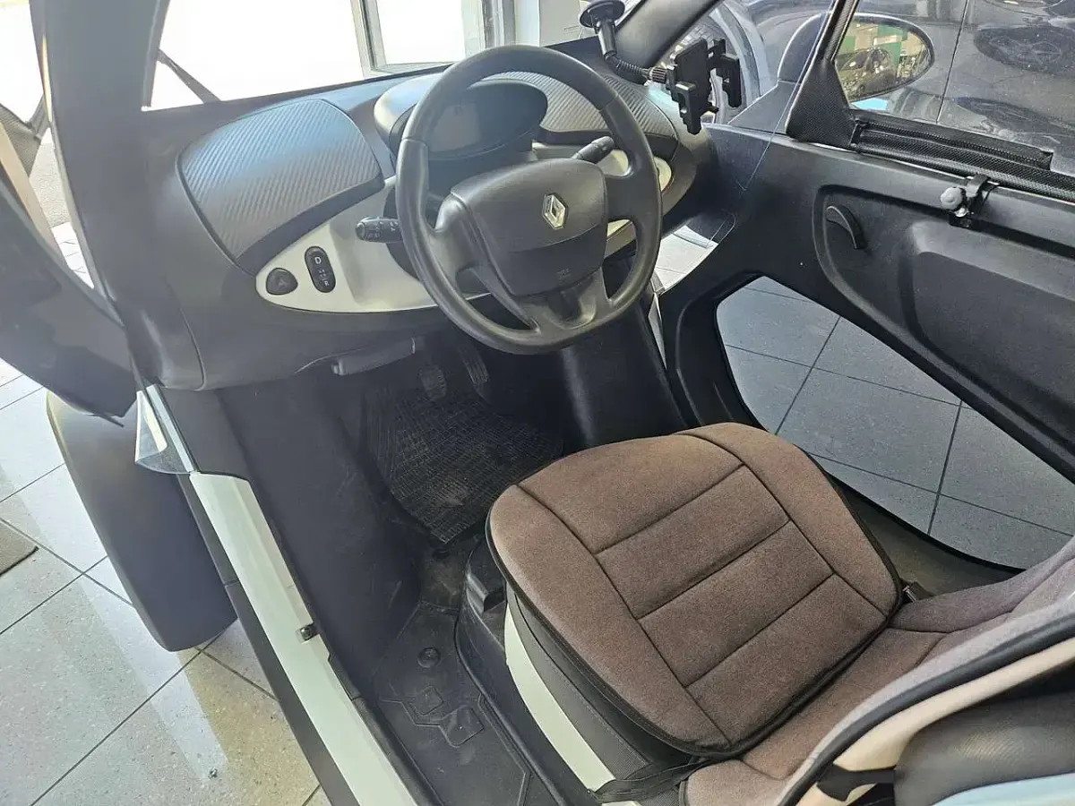 Usata Renault Twizy Technic 12 kW (17 CV) 2014 Nero Utilitaria