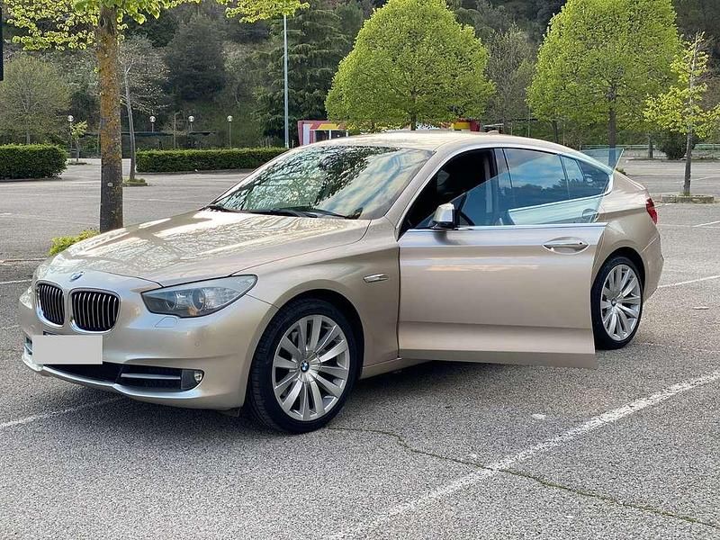 Usata BMW 530 Gran Turismo 245 CV (180 kW) 2010 Oro Berlina