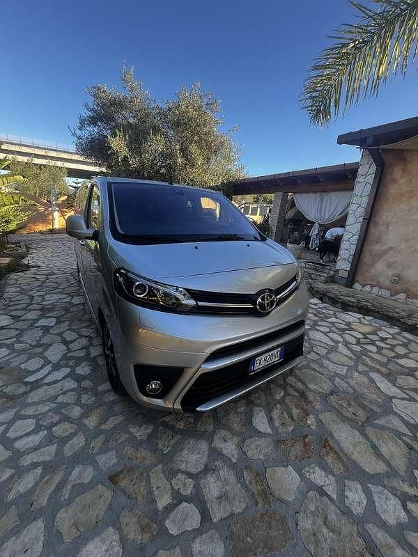 Usata Toyota Proace Verso Luxury 177 CV (130 kW) 2017 Station wagon