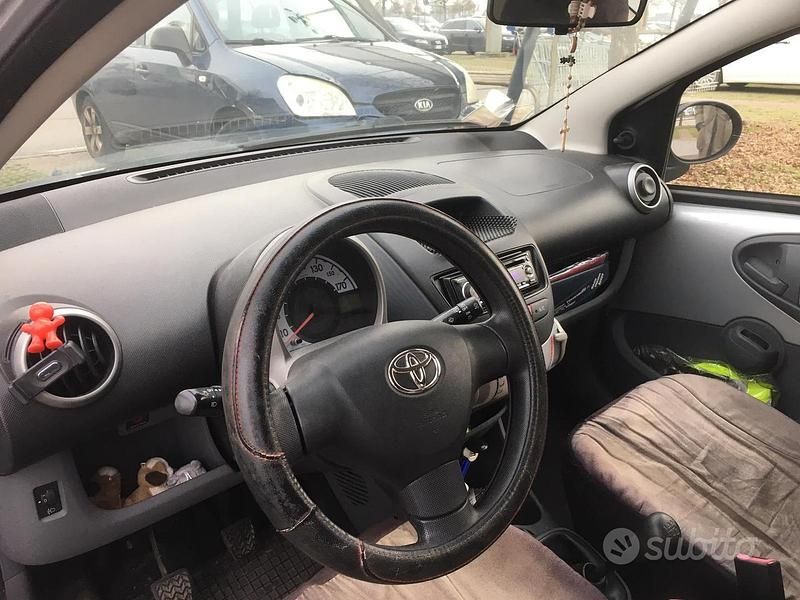 Usata Toyota Aygo 68 CV (50 kW) 2007 Utilitaria
