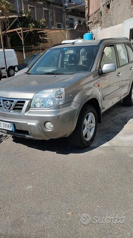Usata Nissan X-Trail 114 CV (83 kW) 2003 Grigio SUV
