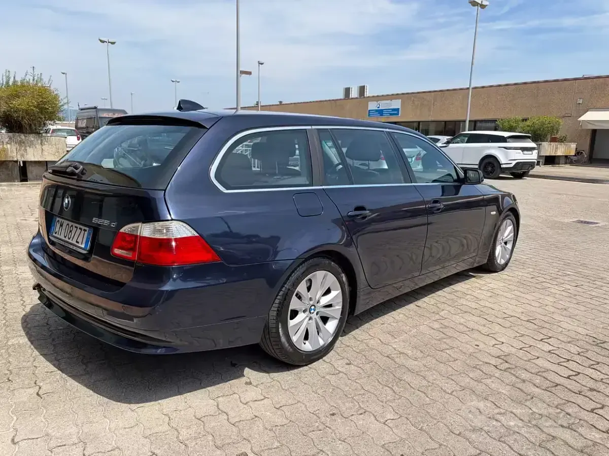 Usata BMW 525 177 CV (130 kW) 2004 Bluazzurro Station wagon