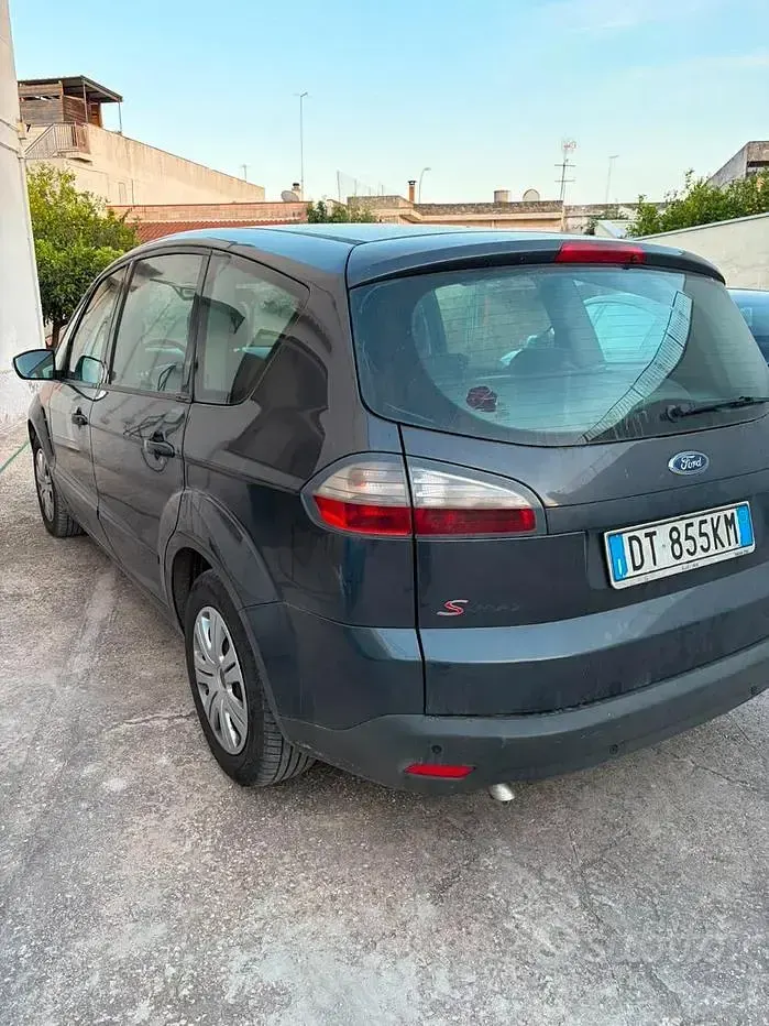 Usata Ford S-MAX S 140 CV (102 kW) 2008 Grigio Monovolume