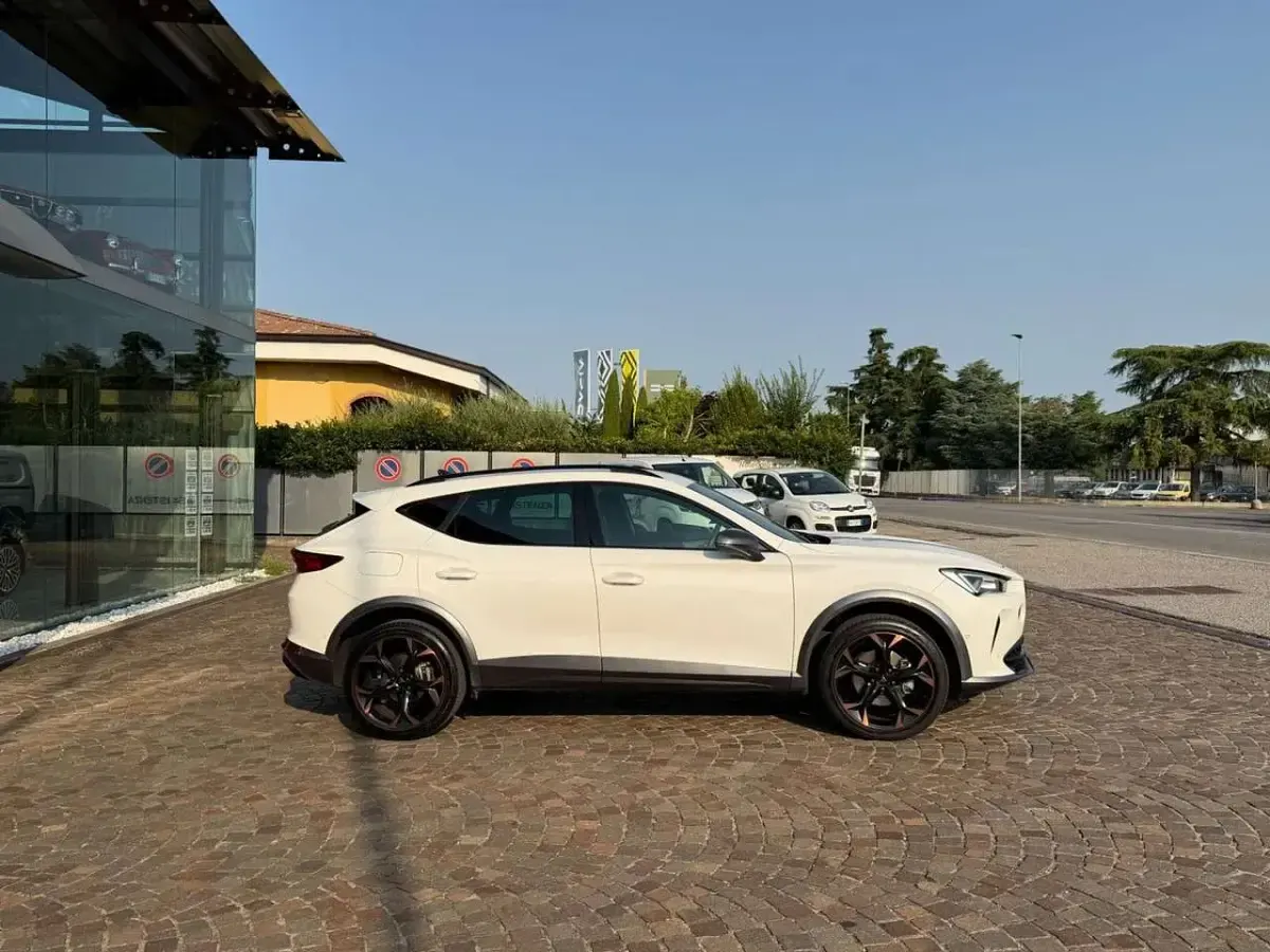 Usata Cupra Formentor 150 CV (110 kW) 2024 Bianco SUV