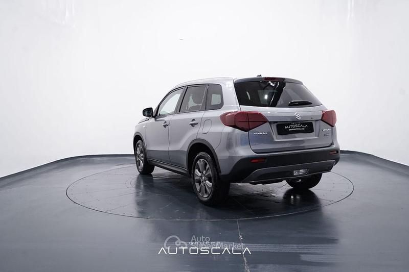Usata Suzuki Vitara 116 CV (85 kW) 2024 Grigio SUV